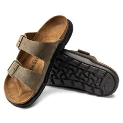 Birkenstock Men's Arizona Rugged Sandal - Faded Khaki - Regular -Outlet EasyRoam Footwear Store 1018463 sole