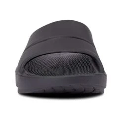 OOfos Unisex OOahh Slide - Black-Regular (D) -Outlet EasyRoam Footwear Store 1100BLK shot3 932x680 00bd8db1 1e6b 4cb5 9af6 228b8734257b