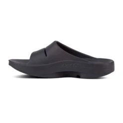 OOfos Unisex OOahh Slide - Black-Regular (D) -Outlet EasyRoam Footwear Store 1100BLK shot4 932x680 4335a43b 991e 47b0 a4fb dd9f69537c74